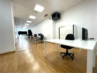 Lloguer Local Comercial  Valencia - avenida cardenal benlloch. Local totalmente reformado