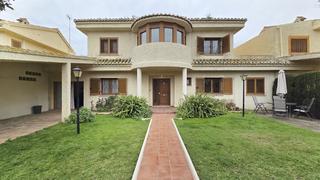 Maison  Pobla de farnals la - av del mar. Chalet adosado con parcela independiente en playa de la pobla de