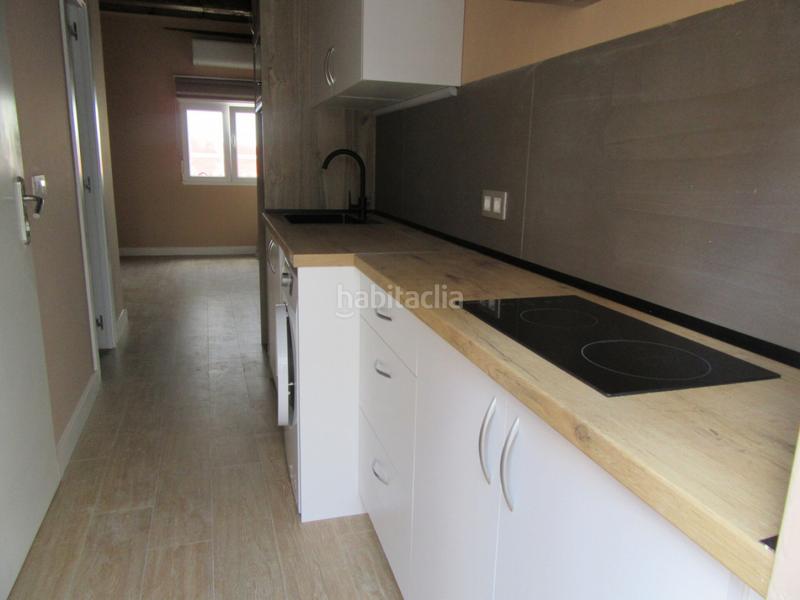 Foto 78a4569e-824d-413b-949d-e3835018b6e3. Alquiler piso estudio en alquiler en el centro en Valencia