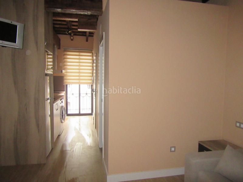 Foto e8677e13-5779-4256-92f1-b8c90b212d72. Alquiler piso estudio en alquiler en el centro en Valencia
