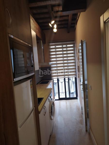Foto f188ffc2-3e37-498c-8657-7182e3f51bcb. Alquiler piso estudio en alquiler en el centro en Valencia