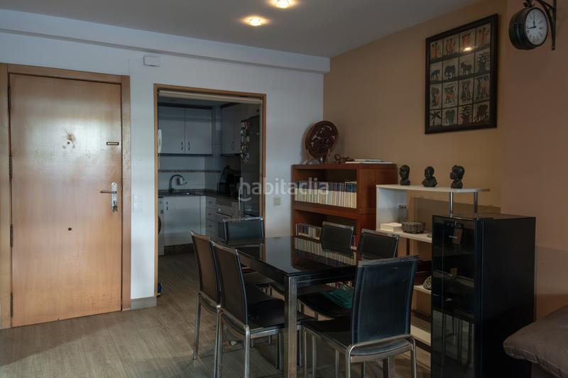 Foto 0031447b-65c5-44ec-b4e9-effd0349c2ad. Piso  en venta en ausias march con terraza en Valencia