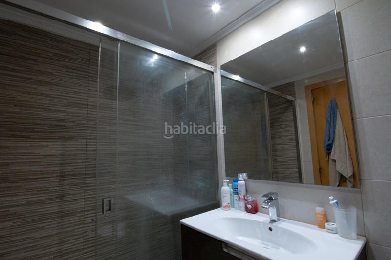 Foto 353a7524-fbd1-405f-aa51-1d9320d635e3. Piso  en venta en ausias march con terraza en Valencia