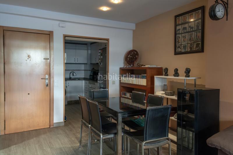 Foto 45dca006-813a-41bf-9ed9-3cf8f82b042e. Piso  en venta en ausias march con terraza en Valencia