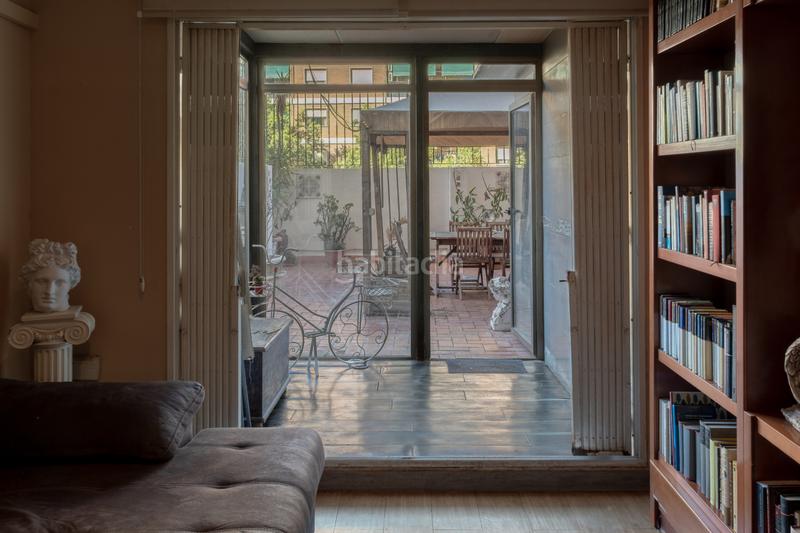 Foto 466f9c2a-d2b2-4c98-aeb0-bc607386cebb. Piso  en venta en ausias march con terraza en Valencia