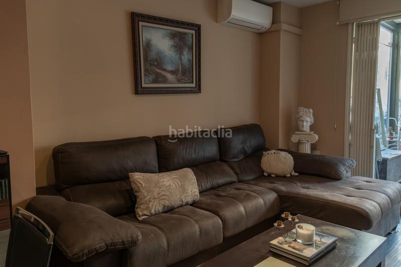 Foto 5422db0b-0f32-4053-8645-dbaa199e885b. Piso  en venta en ausias march con terraza en Valencia