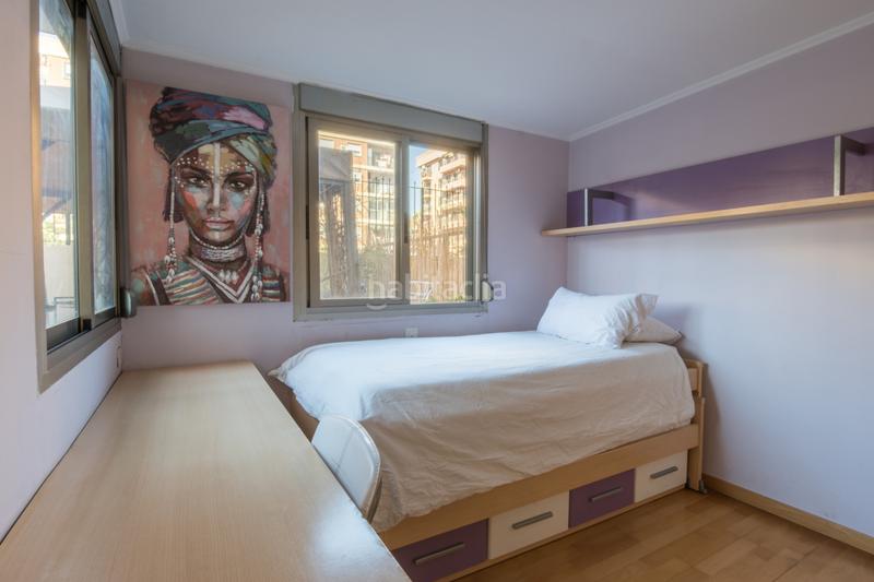 Foto f7ee59a2-1f3c-45b9-9130-3a906e6f0ffe. Piso  en venta en ausias march con terraza en Valencia