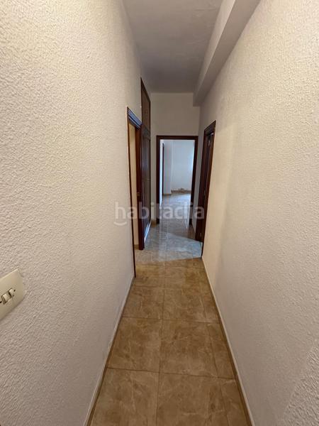 Foto 0acf79ba-0e4f-4350-b9cf-95130946dfa3. Piso vivienda en venta calle finlandia a reformar en Valencia