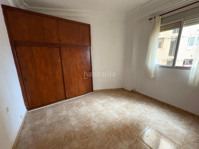 Foto c7c00113-d6cf-469a-8acd-0c71a0b23cac. Piso vivienda en venta calle finlandia a reformar en Valencia