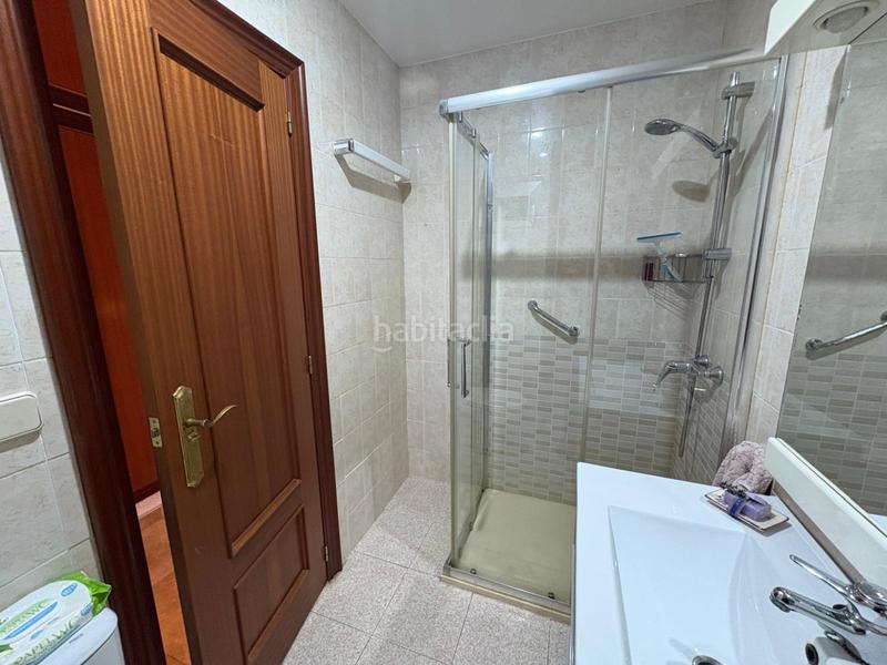 Foto f0fe950a-98ed-467e-854c-f73ff4f3c297. Piso vivienda en venta calle finlandia a reformar en Valencia