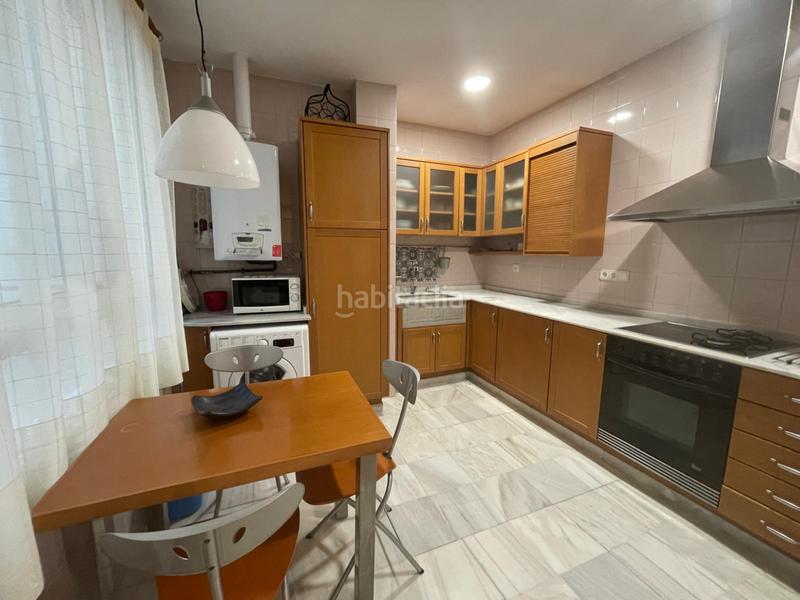 Foto 3e097351-bf95-4870-9ca1-cffa7afc3845. Rent flat with heating parking in El Mercat Valencia