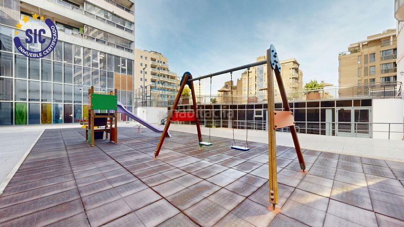 Foto 0eb51023-160e-4970-a5cd-34e6fcb4dc9d. Pis amb calefacció aparcament piscina a Sant Pau Valencia