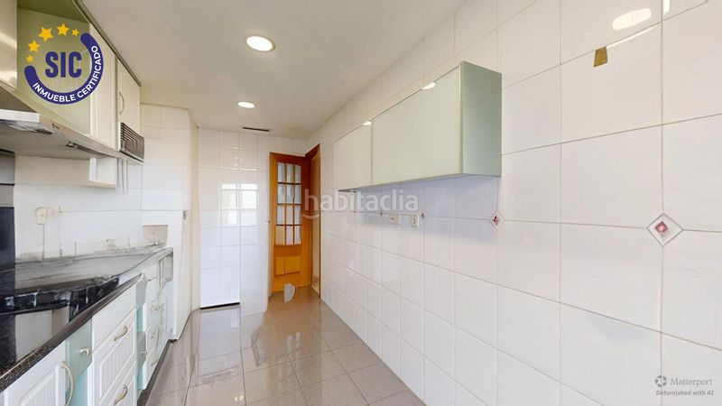 Foto bba1e4b0-0cf9-47df-a71e-ca6344b4ec6a. Pis amb calefacció aparcament piscina a Sant Pau Valencia