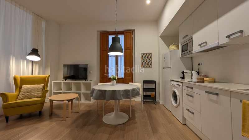 Alquiler Piso  Valencia - plaza del carmen. Magnifica vivienda de alquiler temporal en el carmen