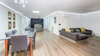 Pis  Valencia - guillem de castro. Piso en venta con parking en guillem de castro