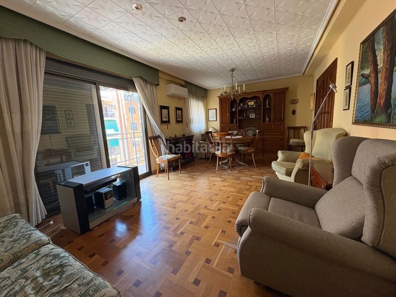 Foto dd9ad8e7-fc45-44a8-b7cd-8c56331e0067. Pis a Mont Olivet Valencia
