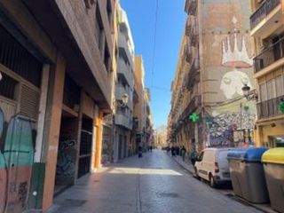 Lloguer Aparcament cotxe  Quart. Alquiler de plaza de garaje en torres de quart