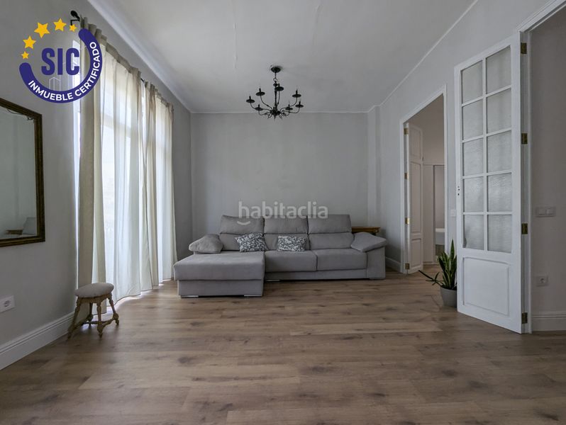 Foto 075aa33f-bd9d-42b3-a766-d91b2eeec399. Pis a L´Amistat Valencia