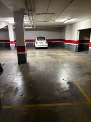Autoparkplatz in PINTOR ZARIÑENA
