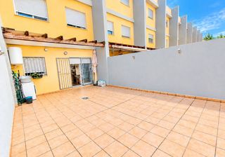 Casa adossada a Bellreguard