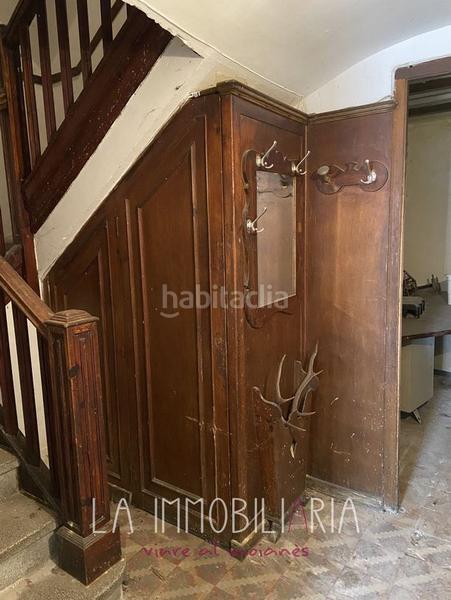 Foto f9d3deff-7883-432e-827d-9246779d9bd9. Casa en carrer del quadró 26 edificio muy céntrico para reformar en Castellterçol
