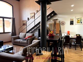 Loft à Carrer josep gallés 37. Loft de 92 m2 céntrico