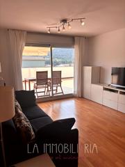 Appartement à Carrer moià 89. Excelente planta baja con gran patio privado y acceso a zona com