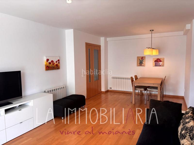 Foto f686d590-c0db-41e8-8c2e-50546bfd91ce. Piso en carrer moià 89 excelente planta baja con gran patio privado y acceso a zona comunitaria con piscina en Castellterçol