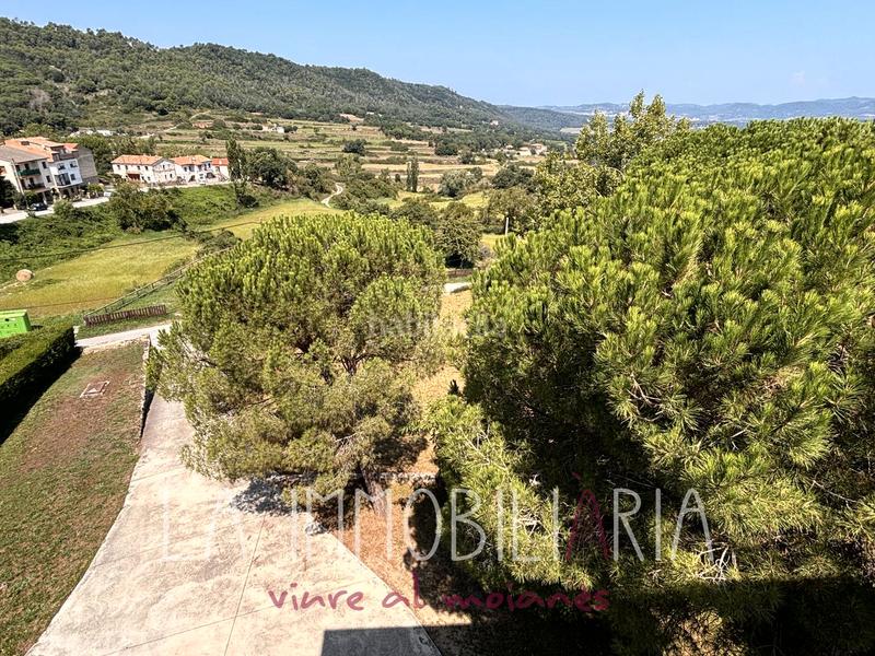 Foto 6a5f2c57-b704-4eee-9785-e8cfde4df9c3. Piso en carrer de joaquim roger 27 piso céntrico con muy buenas vistas en Castellterçol