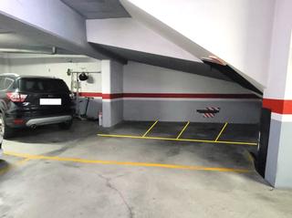 Alquiler Parking moto  Carrer de les camèlies. Garaje de moto