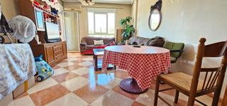 Appartement à Totana. Venta piso (barrio el tirol camilleri) 4 dormitorios/ plaza gara