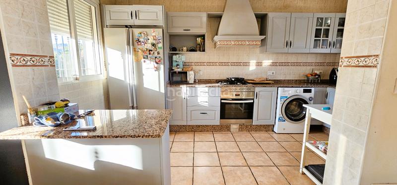 Foto 11a808f0-bafa-4de7-bec9-67bf8d9b2410. Chalet con camino parcheggio piscina in Totana