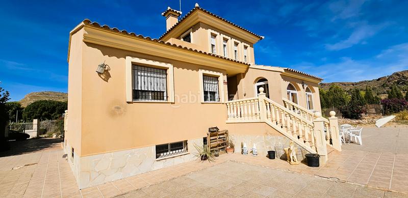 Foto 2a883761-1a78-4024-bb6a-fa65db1ed242. Chalet con camino parcheggio piscina in Totana