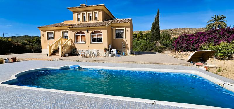 Foto a1e96b9d-3025-427c-b1da-fdcaeb4884b8. Chalet con camino parcheggio piscina in Totana