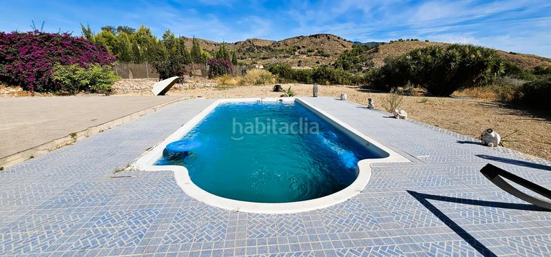 Foto a8bc8d20-813e-4650-9611-ec7e6a2e4048. Chalet con camino parcheggio piscina in Totana