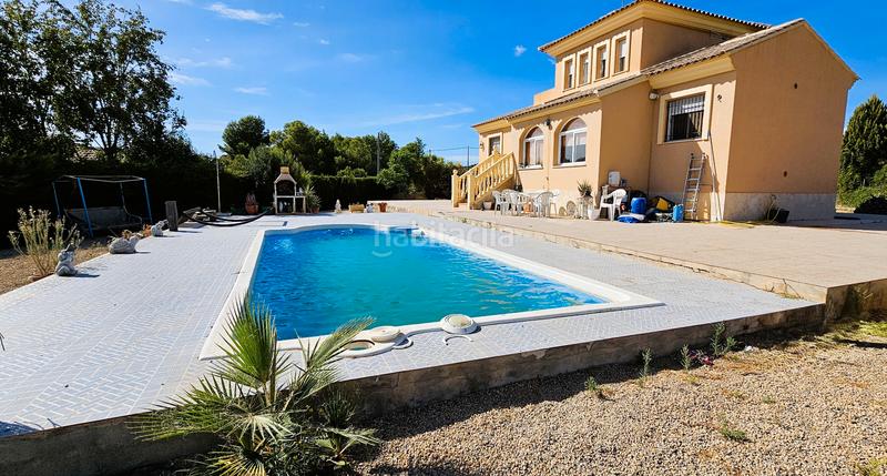 Foto c140b380-a549-405d-9fda-8c1572303edf. Chalet con camino parcheggio piscina in Totana