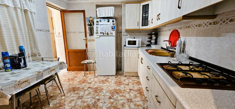 Foto 33718bcc-ead2-4923-bda9-3e54c6484d3b. Casa con parcheggio in Totana