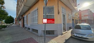 Lloguer Local Comercial a Avenida de juan carlos i 117. Alquilel local (avenida juan carlos i) 100 m2