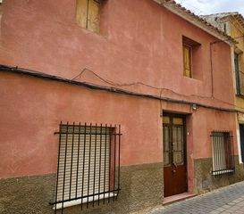 Semi detached house in Totana. Venta casa (zona milagrosa) centrica
