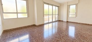Pis a Totana. Venta piso (centro totana) terraza