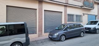 Geschäftsraum in Calle de ibiza 34. Venta local comercial (la céramica) amplia fachada