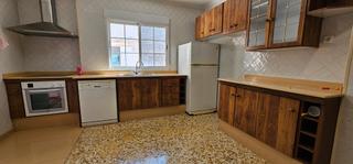 Etagenwohnung in Totana. Venta piso 150 m2 (la glorieta) + plaza de garaje