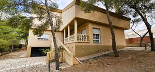 Chalet in Totana. Venta chalets (urbanización la charca) parcela 840 m2