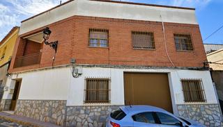 Reihenhaus in Totana. Venta casa adosada (c/ mayor sevilla) garaje cerrado