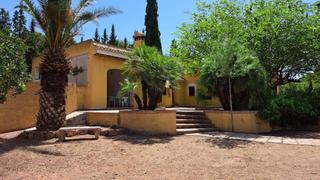 Chalet en Alhama de Murcia Ciudad. Venta finca rustica (carretera fuente alta) pozo de agua