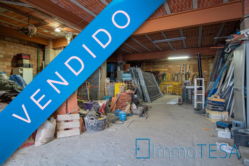 Foto f548a34c-e5fa-4703-95f3-796e3ec700a1. Local comercial en venta en Barri Antic Barberà del Vallès