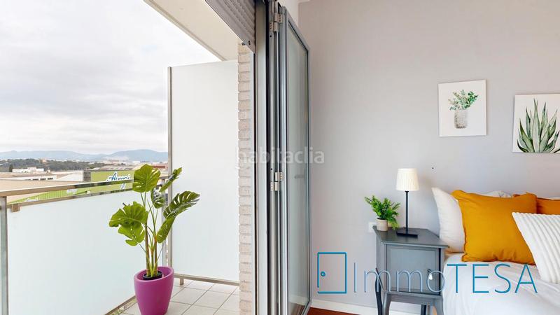 Foto 540d2606-5a42-4bf0-9d2a-5a368ea19b8a. Flat with heating parking in Parc d´Europa Barberà del Vallès