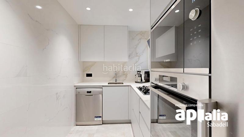 Foto 1bb4fe0b-08dc-4e69-b5e4-47cd3411a0de. Casa adosada para dos familias en La Romànica Barberà del Vallès