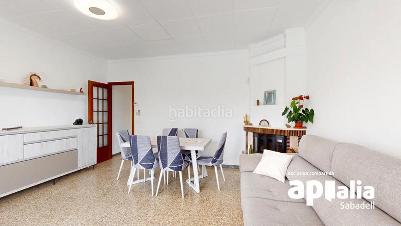 Foto 557e03d1-d496-4138-bace-0cbb7d386d56. Casa adosada para dos familias en La Romànica Barberà del Vallès