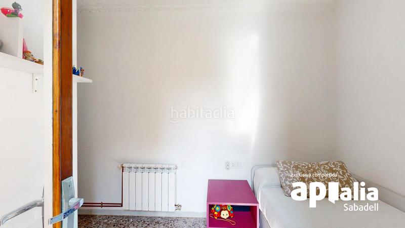 Foto bf68eab7-0c5f-47f2-bb68-bf63205478a3. Casa adosada para dos familias en La Romànica Barberà del Vallès